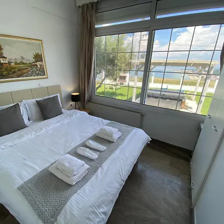 Blue * Αγία Τριάδα